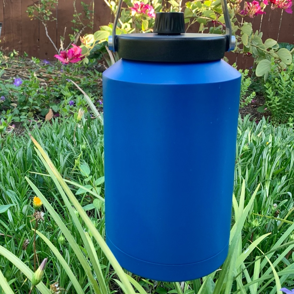 One gallon big thermos/hight quality